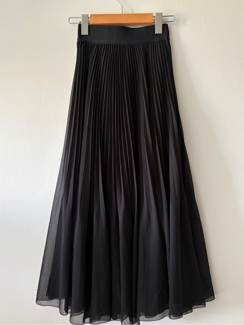 Atitzia Wilfred Twirl Skirt In Black Size XXS Elastic Waist Pleated lightweight - Picture 4 of 12